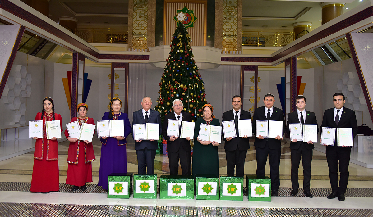 Демократическая партия туркменистана. Туркменистан.